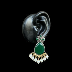 Oxidised Emerald Green & Pearl Drop Earrings – Timeless Royalty