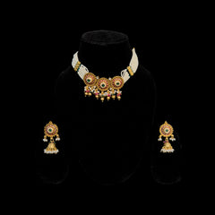 Enter a realm of luxury with Gethnical's Bridal Collection. Each piece reflects our dedication to quality, made to celebrate your special day. Our bridal jewelry combines traditional craftsmanship with modern style, ensuring you look stunning on your big day. This collection represents the best for the bride who wants nothing less than perfection.

